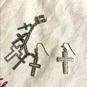 🖤NEW💕Unique💕Cross earrings with ear cuff